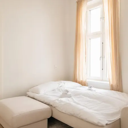 Dinbnb L Historical Luxury L Center L Renovated 2025 Leilighet *
