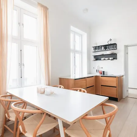Dinbnb L Historical Luxury L Center L Renovated 2025 *